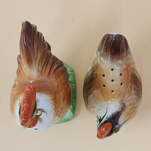 Vintage Ceramic Chicken & Rooster Salt & Pepper Shakers Set Japan - Picture 5 of 11